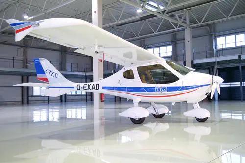 General aviation aircraft used for flight school leaseback evaluation