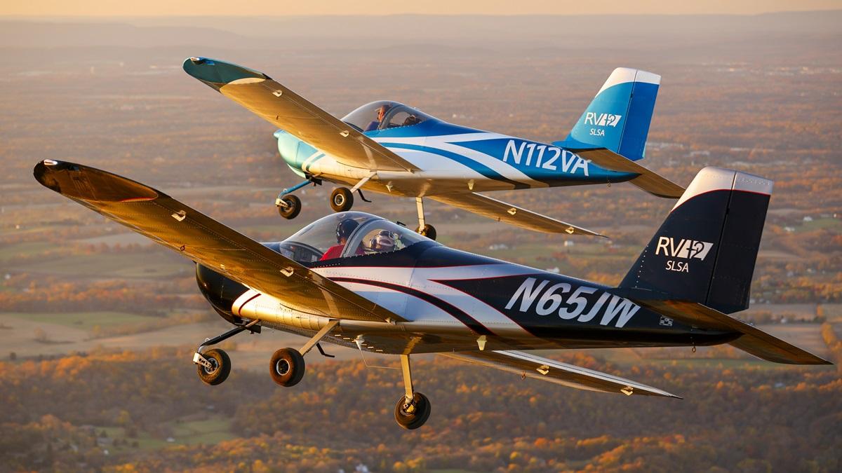 Flight school trainer aircraft
